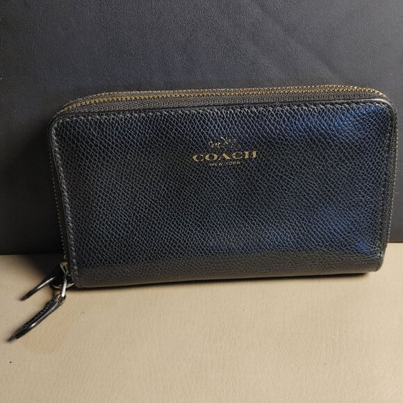 Coach Black Leather Zip Wallet Double Gold Tone Hardware Card Slots ID Window - Picture 2 of 14